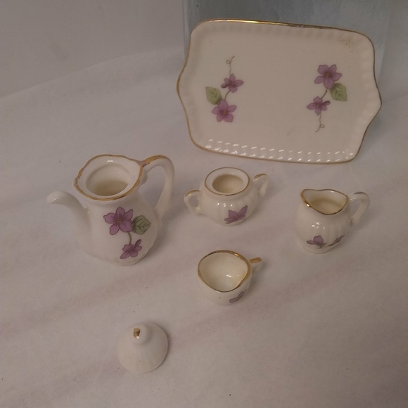 LEFTON Miniature Tea Set White Lilac with Gold Trim 6 Piece' Vintage Collectible - Picture 6 of 9
